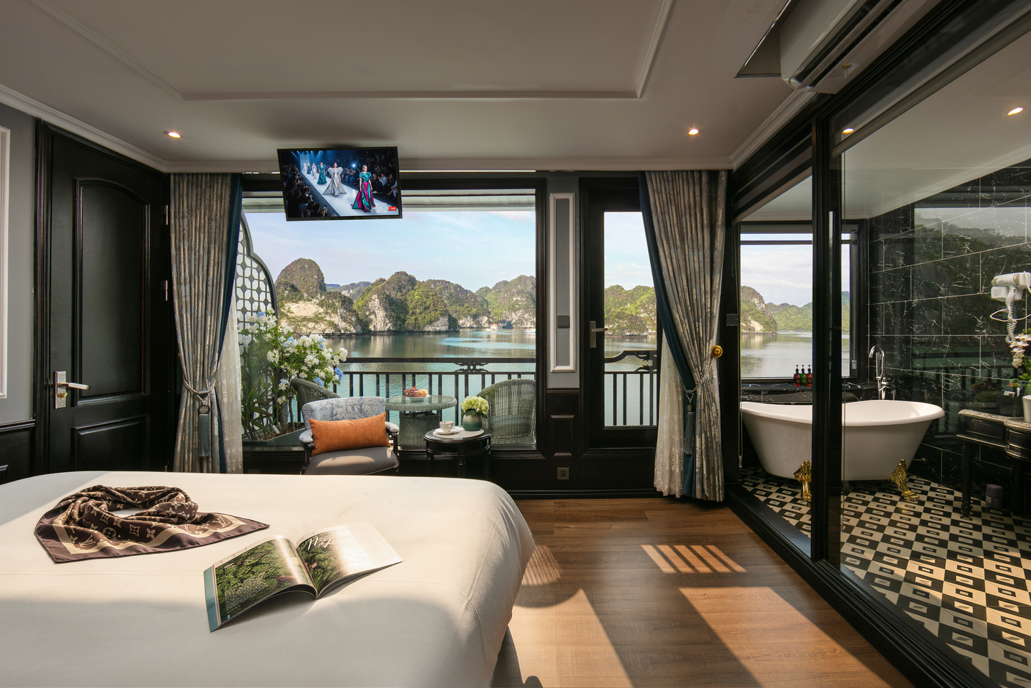 Senior Double/Twin Suite Full Ocean View With Private Balcony 2nd Floor